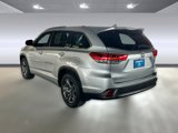 Used 2018 Toyota Highlander Limited image 3