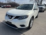 Used 2014 Nissan Rogue SV image 2