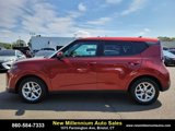 Used 2023 Kia Soul LX w/ LX Technology Package image 2