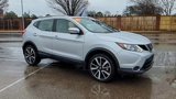 Used 2019 Nissan Rogue Sport SL w/ Premium Package image 2