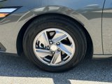 Certified 2025 Hyundai Elantra SE image 3
