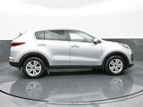 Used 2019 Kia Sportage LX image 2
