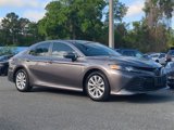 Used 2020 Toyota Camry LE image 2