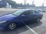 Used 2021 Hyundai Elantra SE image 3
