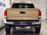 Used 2016 Toyota Tacoma TRD Off-Road w/ Towing Package image 5
