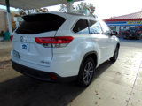 Used 2017 Toyota Highlander XLE image 3