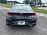 Used 2023 Hyundai Elantra Limited image 3