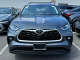 Used 2022 Toyota Highlander XLE image 2