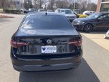 Used 2023 Volkswagen Jetta SE w/ Panoramic Sunroof Package image 3