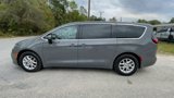Used 2023 Chrysler Pacifica Touring-L image 5
