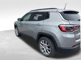 Used 2022 Jeep Compass Latitude image 3