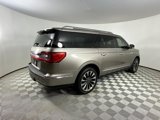 Used 2019 Lincoln Navigator L Select w/ Technology Package image 4