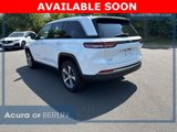 Used 2023 Jeep Grand Cherokee 4WD 4xe image 2