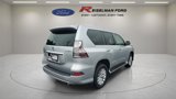 Used 2015 Lexus GX 460 image 4