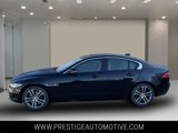 Used 2017 Jaguar XE Premium image 2