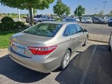 Used 2016 Toyota Camry LE image 4