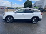 Used 2022 GMC Terrain SLT image 2