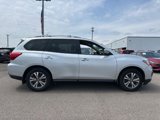 Used 2020 Nissan Pathfinder SV image 4