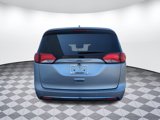 Used 2019 Chrysler Pacifica Touring-L image 4
