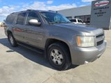Used 2007 Chevrolet Suburban LT w/ LT Preferred Equipment Group image 2