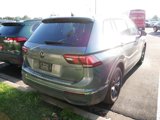 Used 2022 Volkswagen Tiguan SE w/ Panoramic Sunroof Package image 3