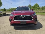Used 2022 Toyota Highlander Limited image 2