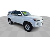 Used 2020 Toyota 4Runner SR5 image 2
