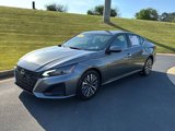 Used 2023 Nissan Altima 2.5 SV image 2