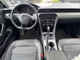 Used 2021 Volkswagen Passat 2.0T SE image 4