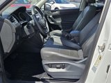 Used 2021 Volkswagen Tiguan SE w/ Panoramic Sunroof Package image 5