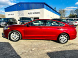 Used 2016 Ford Fusion SE image 2