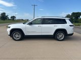 Used 2023 Jeep Grand Cherokee L Laredo image 2