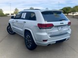 Used 2017 Jeep Grand Cherokee Overland w/ Jeep Active Safety Group image 5