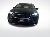 Used 2022 Chrysler Pacifica Touring-L image 3
