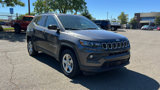 Used 2023 Jeep Compass Latitude image 3