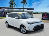 Used 2023 Kia Soul LX image 1