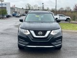 Used 2020 Nissan Rogue SV image 2