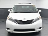 Used 2012 Toyota Sienna LE image 2