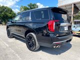 Used 2022 GMC Yukon Denali w/ Denali Ultimate Package image 3
