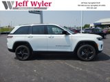 New 2025 Jeep Grand Cherokee Altitude image 3
