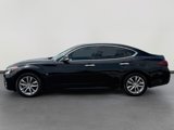 Used 2016 INFINITI Q70 3.7 image 2