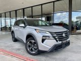 Used 2025 Nissan Rogue SV image 5