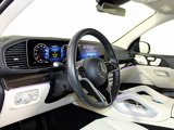 Used 2025 Mercedes-Benz GLE 450e 4MATIC image 4