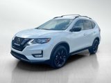 Used 2018 Nissan Rogue SV image 2