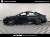 Used 2023 Toyota Camry SE image 2
