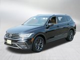 Used 2022 Volkswagen Tiguan SE image 3