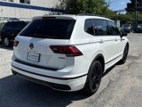 Certified 2022 Volkswagen Tiguan SE R-Line image 5