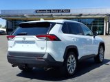 Used 2020 Toyota RAV4 XLE Premium image 5