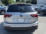 Certified 2022 Volkswagen Tiguan SE w/ Panoramic Sunroof Package image 6