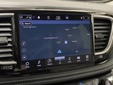 Used 2021 Chrysler Pacifica Limited w/ Uconnect Theater Family Group image 4